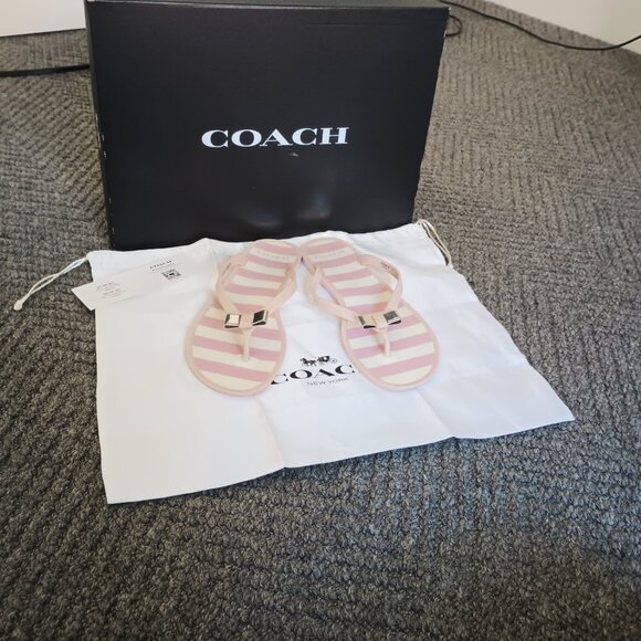 Coach Slide Sandal - Picture 7 of 7